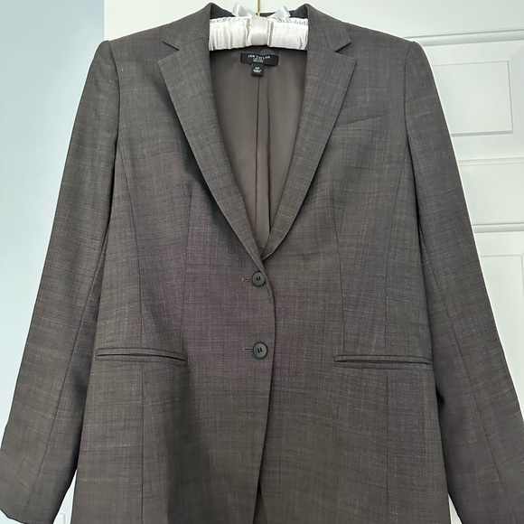 Lightweight blazer jacket ny Ann Taylor - Picture 3 of 3